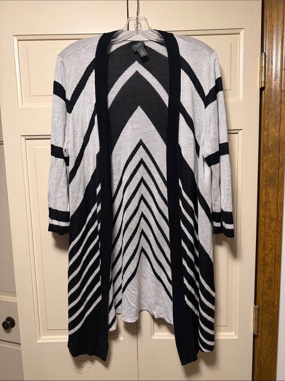 Chico's Black and White Geometric Open-Front Cardigan